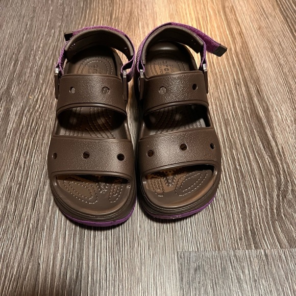 CROCS Brown Comfort Sandals with Adjustable Straps - Picture 1 of 9